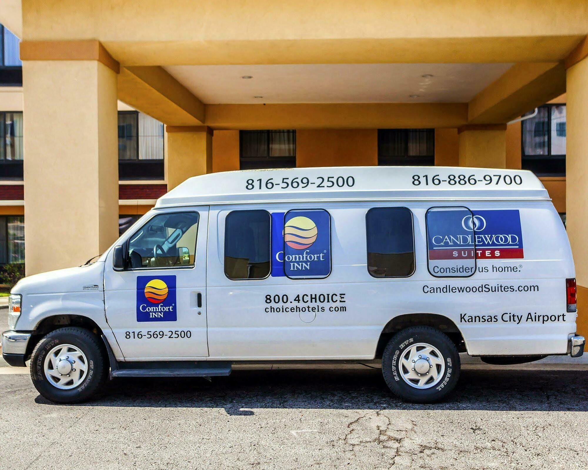Comfort Inn Kansas City / Airport Bagian luar foto